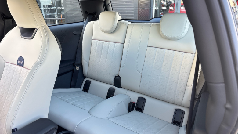 MINI Cooper 1.5 C Exclusive 3dr Auto Petrol Hatchback